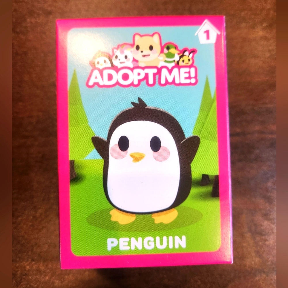 🆕️NWB Penguin Adopt Me! Toy